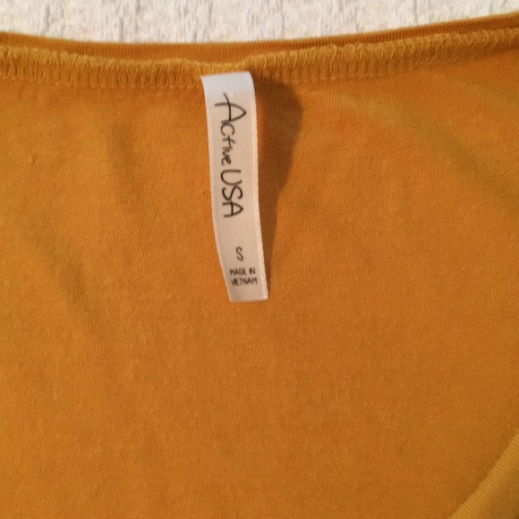 Active USA Mustard Yellow T-shirt - Picture 2 of 4